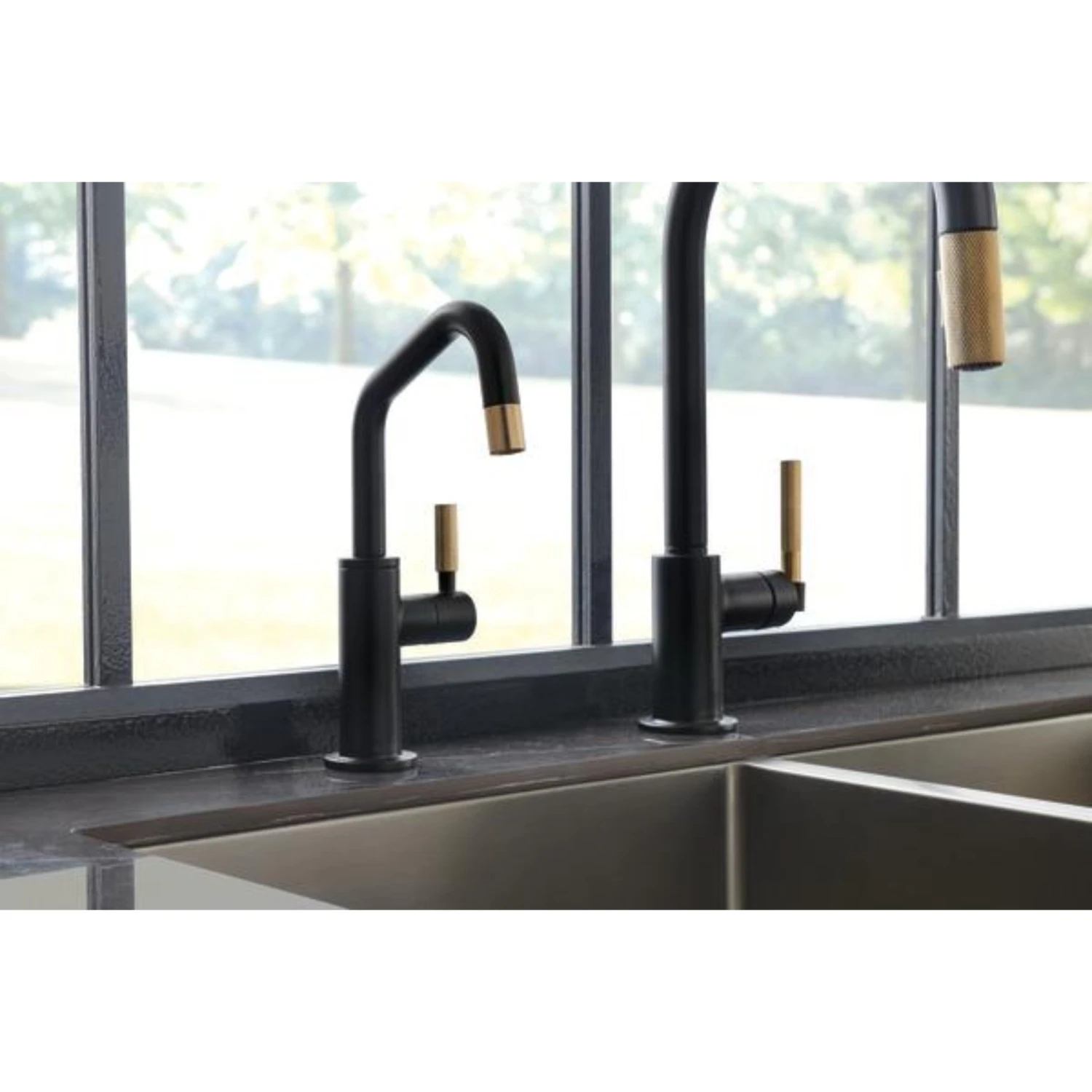 LITZE® PULL-DOWN FAUCET WITH ARC SPOUT AND KNURLED HANDLE 10 LITZE® PULL-DOWN FAUCET WITH ARC SPOUT AND KNURLED HANDLE - Image 10