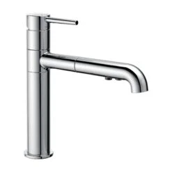 Delta TRINSIC® SINGLE HANDLE PULL-OUT KITCHEN FAUCET