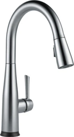 Delta ESSA SINGLE HANDLE PULL DOWN KITCHEN FAUCET WITH TOUCH2O TECHNOLOGY