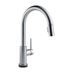 Delta TRINSIC® SINGLE HANDLE PULL-DOWN KITCHEN FAUCET FEATURING TOUCH2O(R) TECHNOLOGY